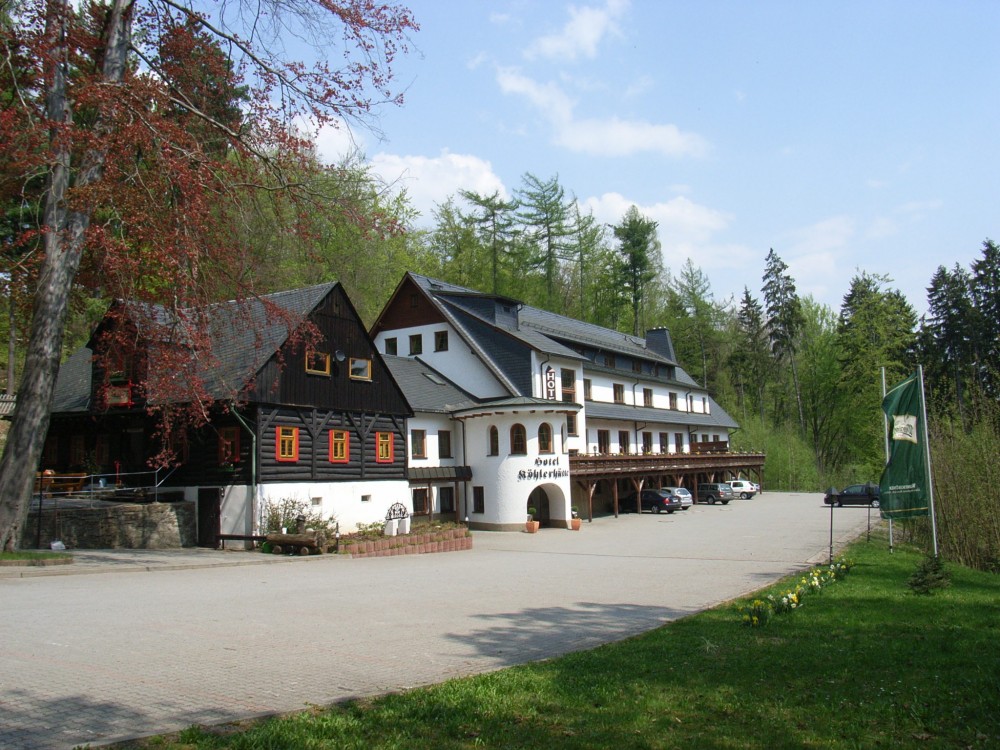 Das Restaurant der Köhlerhütte - Hotel und Restaurant in Grünhain-Beierfeld lädt Sie recht herzlich ein.