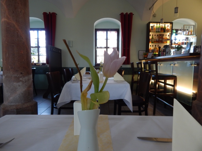 Bei der Pension & Gasthaus Teichhaus Eschefeld in Frohburg erwartet Sie immer ein schön gedeckter Tisch.