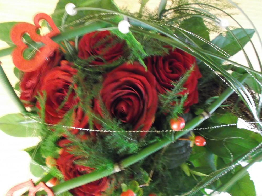 Valentinstag mit roten Rosen aus dem Jessener Blumeneck