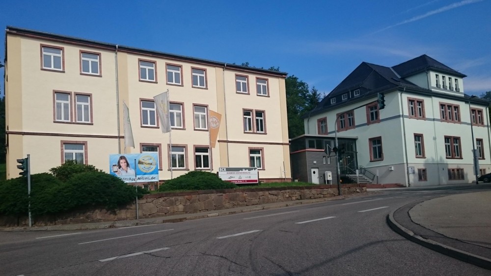 Der Sitz der NrEins.de AG in Rochlitz.